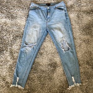 Distress Boyfriend Jeans